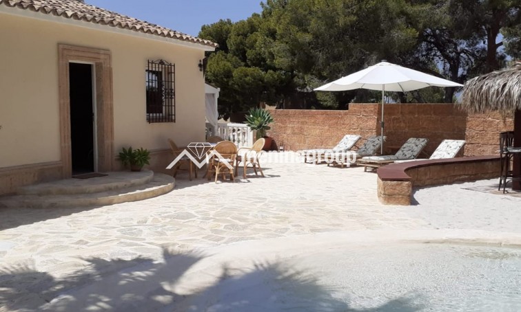 Venta · Villa · Albir