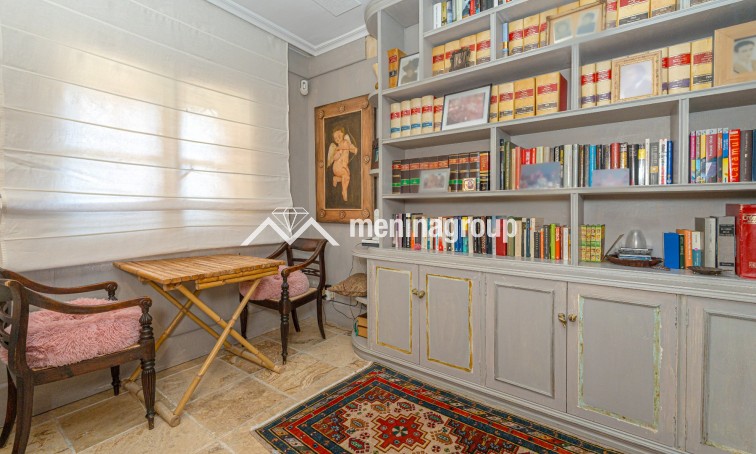 Venta · Villa · Benidorm