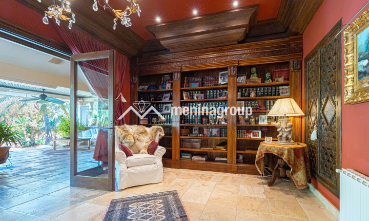 Venta · Villa · Benidorm