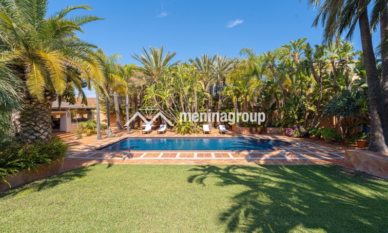 Venta · Villa · Benidorm