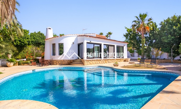 Villa - Venta - La Nucia - La-Nucía