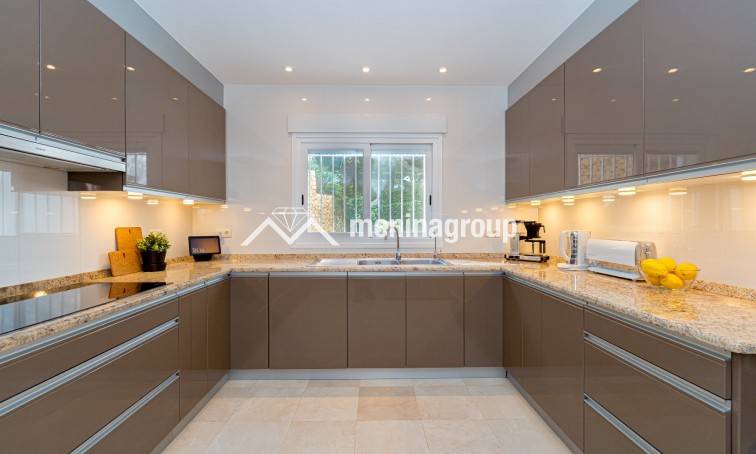 Venta · Villa · Altea