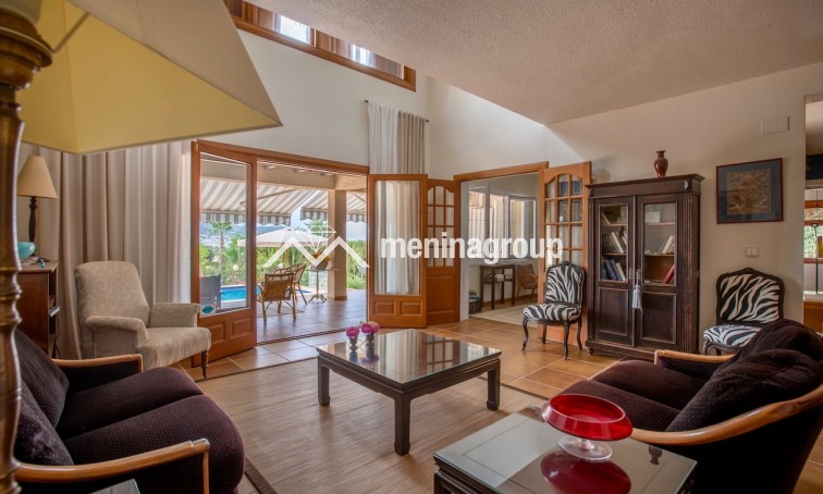 Sale · Luxury villa · Altea