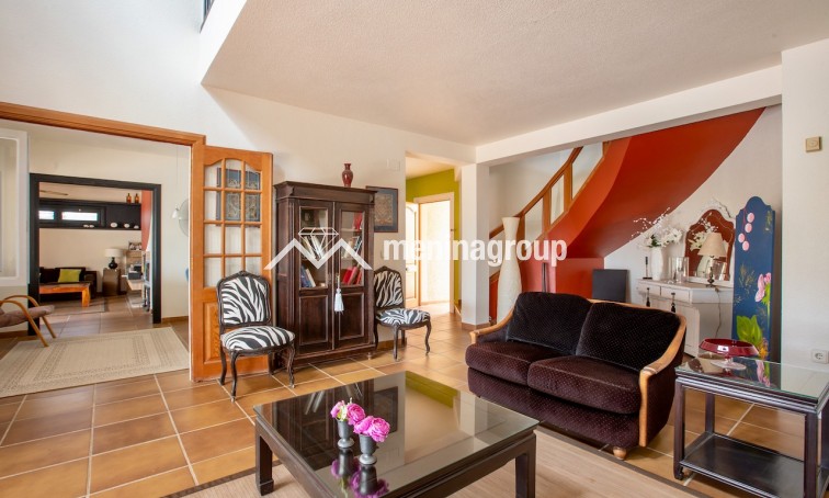 Sale · Luxury villa · Altea