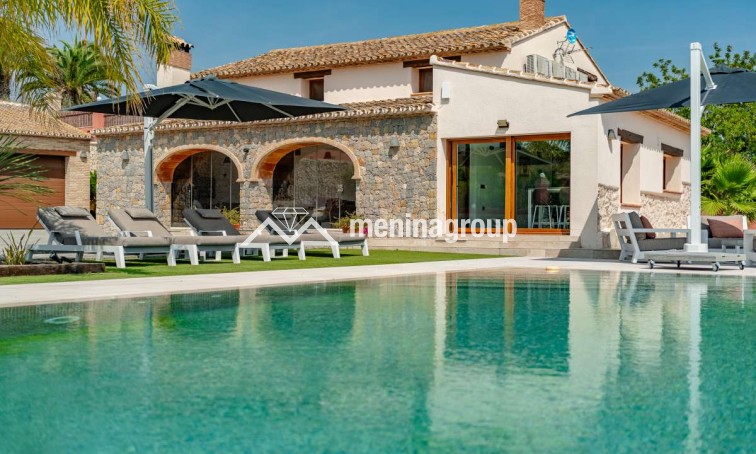 Casa unifamiliar - Venta - Moraira - Moraira