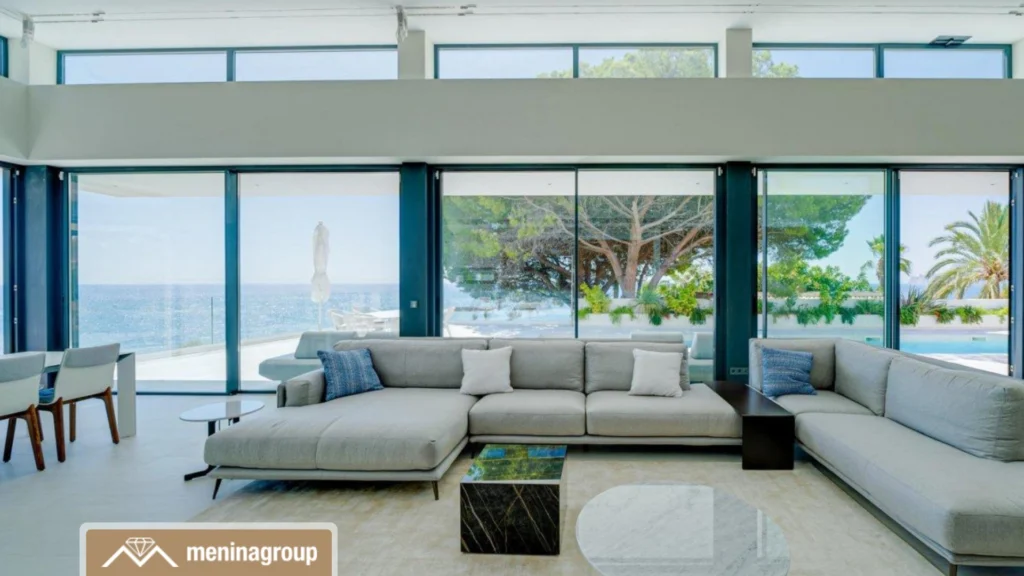 Villa moderna de lujo en Altea con piscina privada y vistas al Mediterráneo